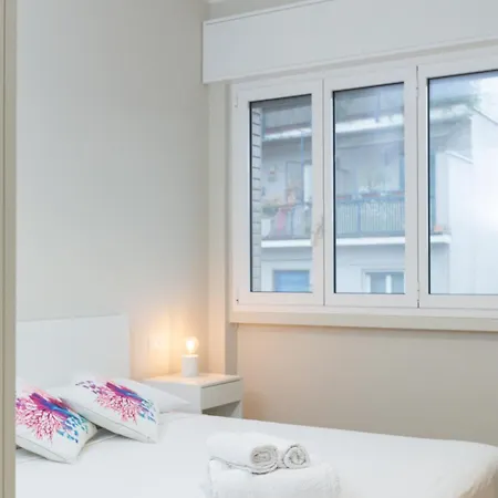 Dreams Exclusive Apartments With Terrace - Free Parking - M1 Station - Near Center Milan Exterior photo